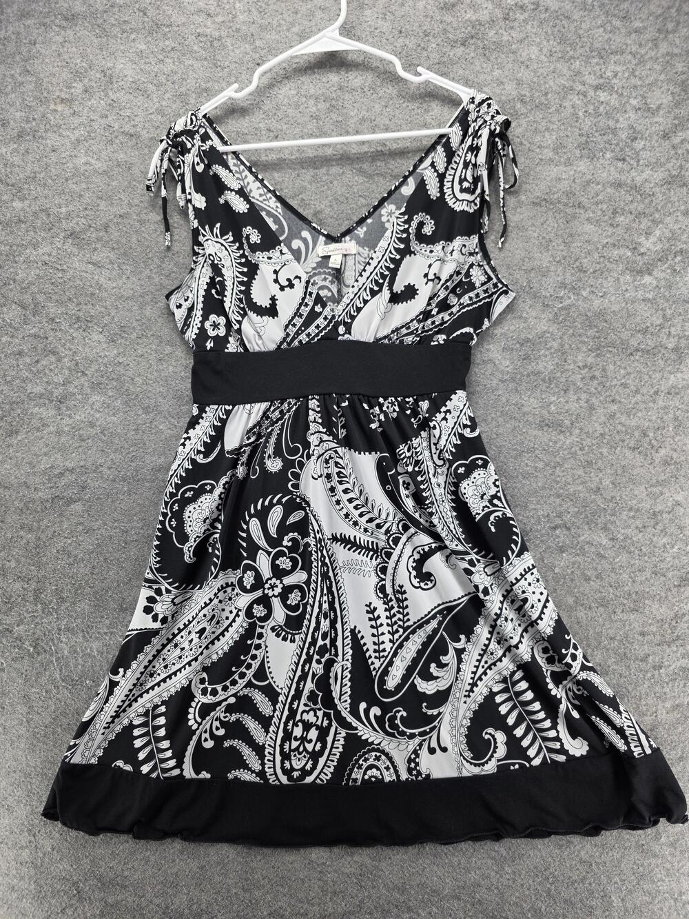 Speechless Dress Womens L Black Paisley Sundress Strappy V-Neck Belted